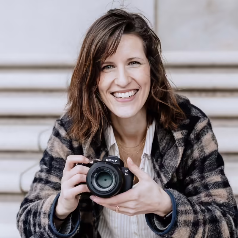 Jennifer Kurth